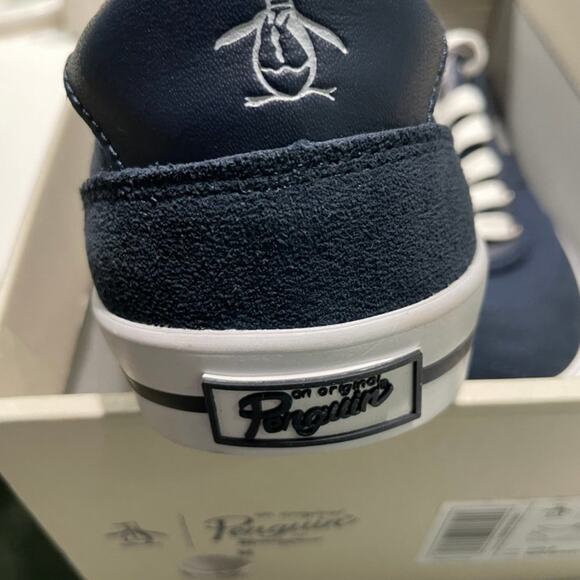 Penguin suede sneaker navy size 7 - Picture 9 of 9